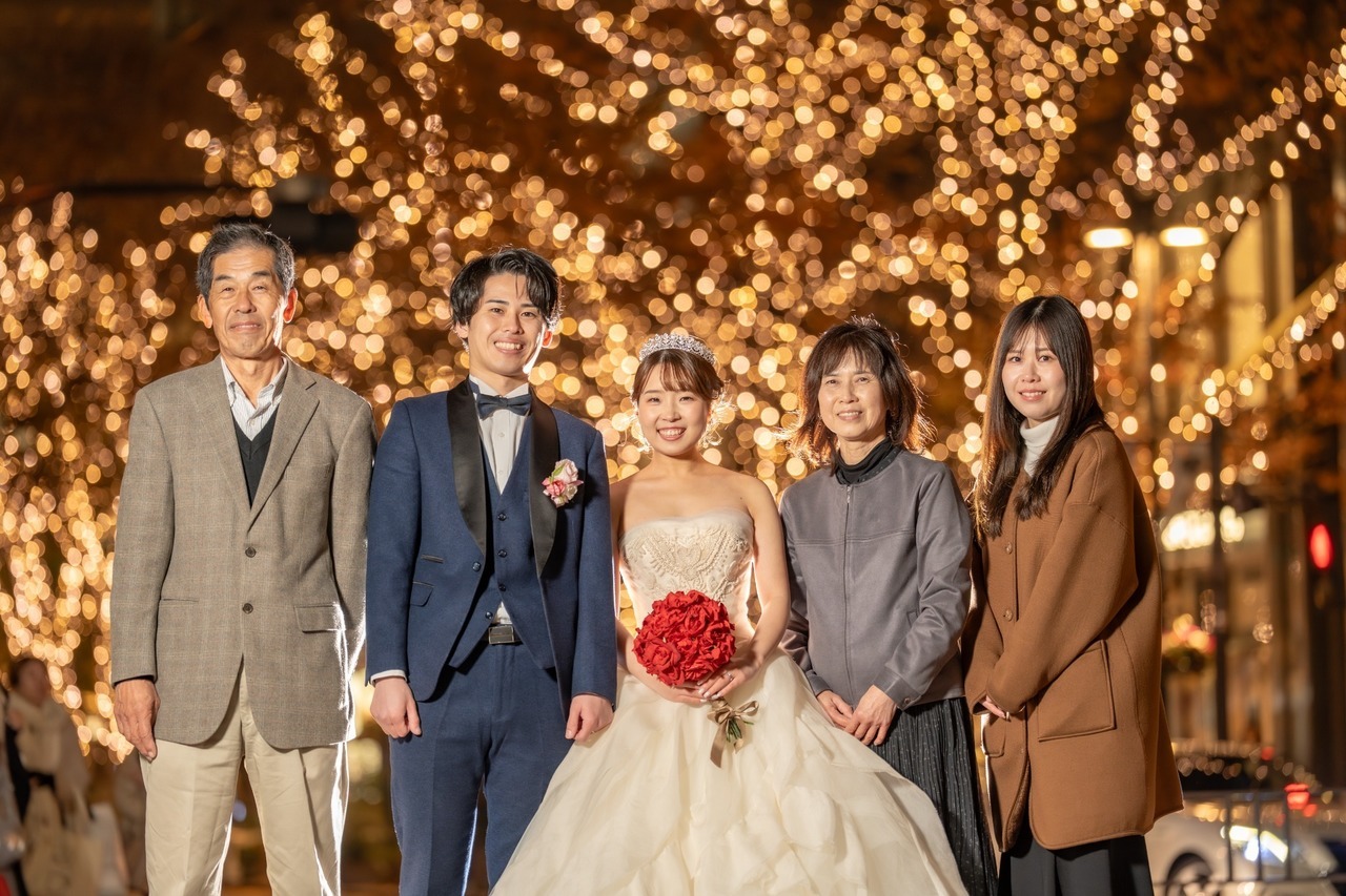 新郎新婦様とご家族の記念写真